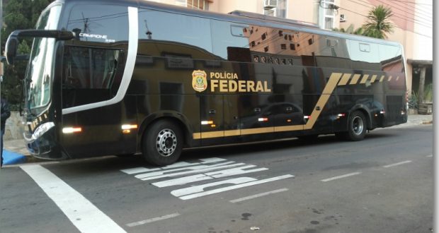 onibus-da-polcia-federal-004-620x330