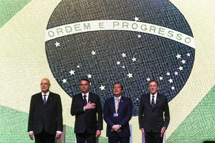 Bolsonaro-temos-alguns-problemas-talvez-tenhamos-tsunami-na-semana-que-vem
